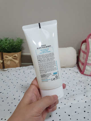 바이오믹 BIOMEEK SENSIMETIC MILD ACID CLEANSER — 5점을 준 리뷰어가 2020년 7월 올린 사용 사진