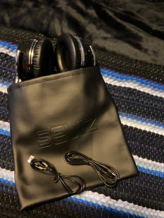 SEVIZ Bluetooth Headphones 10 3color — 5점을 준 리뷰어가 2020년 4월 올린 사용 사진
