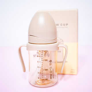 유비맘 샘방지 PPSU 빨대컵_컬러 랜덤 발송 — 5점을 준 리뷰어가 2020년 8월 올린 사용 사진
