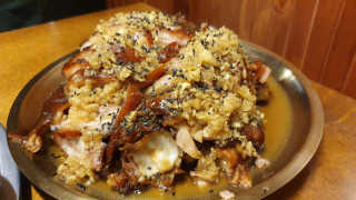 [동네맛집족발] 4개 족발 중 택1 — 5점을 준 리뷰어가 2020년 5월 올린 사용 사진