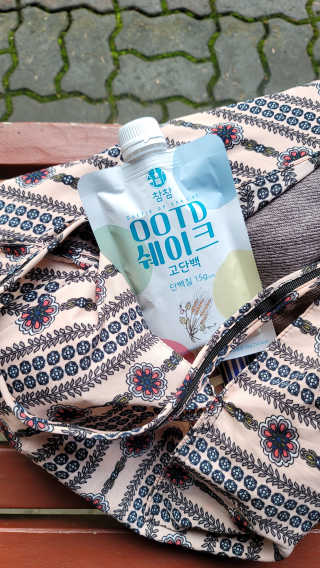 [꾸콤] 참참 OOTD쉐이크 고단백 일주일세트 50g x 5 — 5점을 준 리뷰어가 2020년 9월 올린 사용 사진