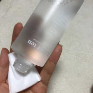 언더텐 바다포도 수분토너 — 5점을 준 리뷰어가 2020년 7월 올린 사용 사진