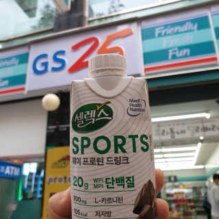 셀렉스스포츠 셀렉스 스포츠 드링크 초콜릿 _ 330ml x 12팩 — 5점을 준 리뷰어가 2020년 11월 올린 사용 사진