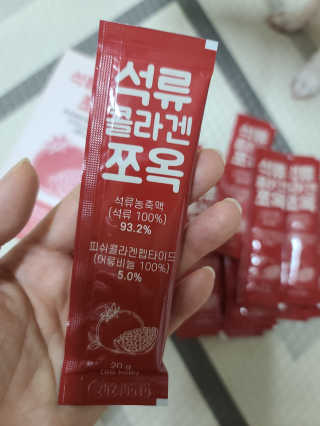 조은약초 석류콜라겐 석류즙 석류쪼옥 젤리 스틱 15포 x 20g — 5점을 준 리뷰어가 2020년 7월 올린 사용 사진