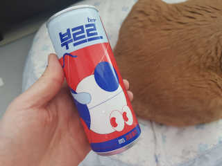 [칼로리 걱정 NO 제로칼로리 탄산음료]  부담없이 즐기는 부르르Brrr~~ 제로 콜라 — 5점을 준 리뷰어가 2020년 12월 올린 사용 사진