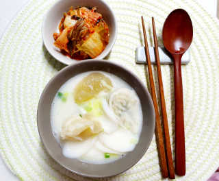 한촌몰 설렁탕집 가마솥 도가니탕 350g x 2팩 — 5점을 준 리뷰어가 2020년 8월 올린 사용 사진