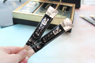 헬스업_천명진프리미엄홍삼스틱_10ml x 30포 — 5점을 준 리뷰어가 2020년 12월 올린 사용 사진