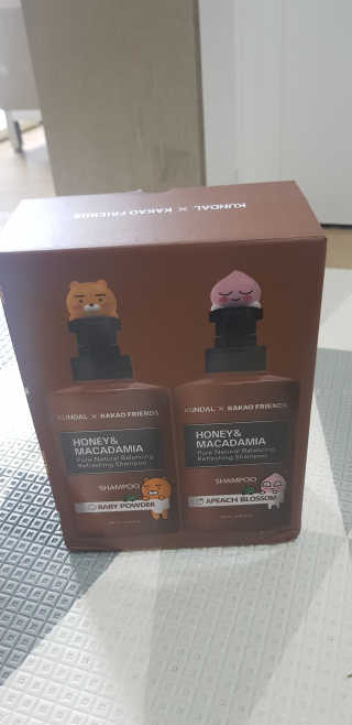 KUNDAL [쿤달 X 카카오프렌즈] 샴푸/트리트먼트 500ml 2구 세트 — 5점을 준 리뷰어가 2020년 11월 올린 사용 사진
