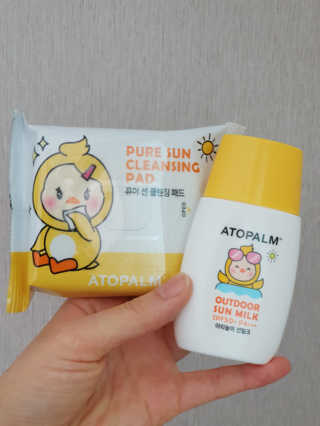 아토팜 야외놀이 선밀크 SPF50+ PA+++ — 4점을 준 리뷰어가 2020년 5월 올린 사용 사진