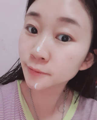 리얼베리어 아쿠아 수딩 젤 크림 — 5점을 준 리뷰어가 2020년 5월 올린 사용 사진