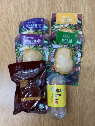 바로 먹는 아침 실온보관 닭가슴살 6종 — 5점을 준 리뷰어가 2020년 9월 올린 사용 사진