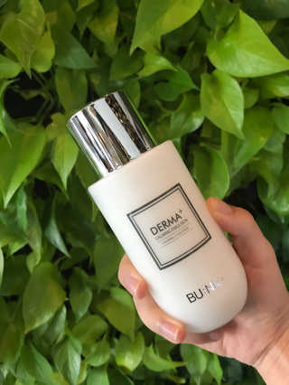 뷰니오 더마플러스 카밍 에멀전200ml — 5점을 준 리뷰어가 2020년 12월 올린 사용 사진