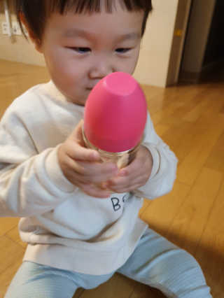 유비맘 PPSU 젖병 노꼭지_260ml_컬러 랜덤 발송 — 4점을 준 리뷰어가 2020년 11월 올린 사용 사진