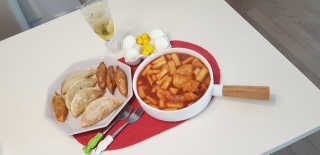 [심플리쿡]창화당떡볶이+모둠만두, 쫄면+굴림만두 SET — 5점을 준 리뷰어가 2020년 9월 올린 사용 사진