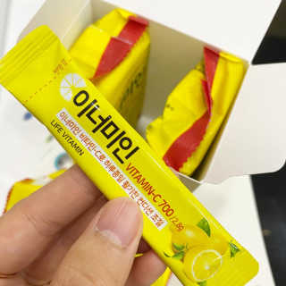 이너미인 VITAMIN-C 700 — 5점을 준 리뷰어가 2020년 8월 올린 사용 사진