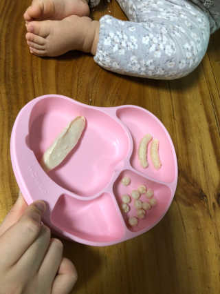 유비맘 캐릭터 실리콘 흡착 식판_색상 랜덤발송 — 5점을 준 리뷰어가 2020년 12월 올린 사용 사진