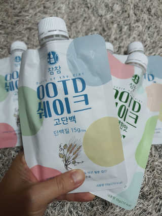 [꾸콤] 참참 OOTD쉐이크 담백한 일주일세트 50g x 5 — 5점을 준 리뷰어가 2020년 10월 올린 사용 사진