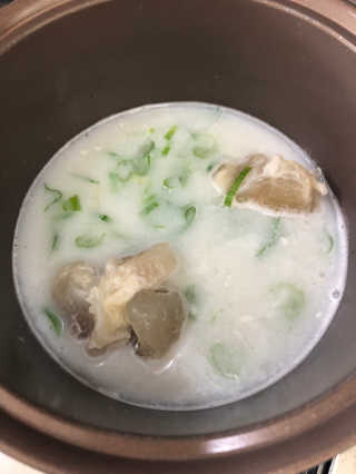 한촌몰 설렁탕집 가마솥 도가니탕 350g x 2팩 — 5점을 준 리뷰어가 2020년 8월 올린 사용 사진