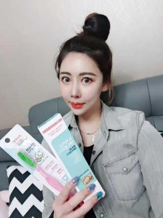 뉴바이오덴타골드C 치약, 킹두 대왕칫솔 — 4점을 준 리뷰어가 2020년 4월 올린 사용 사진