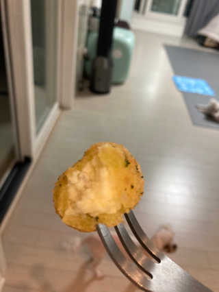 가치식탁 리얼치즈스틱, 리얼크림치즈볼 — 5점을 준 리뷰어가 2020년 8월 올린 사용 사진