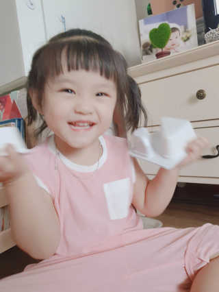 남양유업 또깍 접어 떠먹는 불가리스 2종 — 5점을 준 리뷰어가 2020년 9월 올린 사용 사진