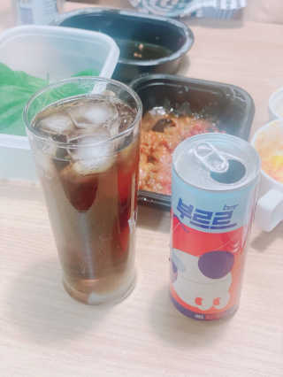 [칼로리 걱정 NO 제로칼로리 탄산음료]  부담없이 즐기는 부르르Brrr~~ 제로 콜라 — 4.5점을 준 리뷰어가 2020년 12월 올린 사용 사진