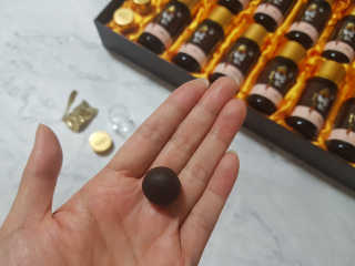 서울약사신협_프리미엄황삼골드_3.75g x 12환+75mgx12병 — 5점을 준 리뷰어가 2020년 9월 올린 사용 사진