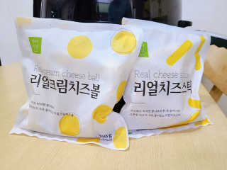 가치식탁 리얼치즈스틱, 리얼크림치즈볼 — 5점을 준 리뷰어가 2020년 11월 올린 사용 사진