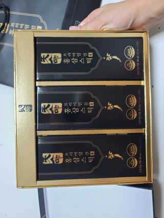 헬스업_천명진프리미엄홍삼스틱_10ml x 30포 — 5점을 준 리뷰어가 2020년 11월 올린 사용 사진