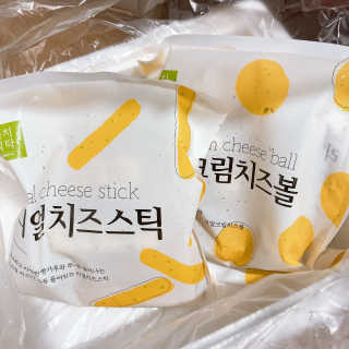 가치식탁 리얼치즈스틱, 리얼크림치즈볼 — 4점을 준 리뷰어가 2020년 11월 올린 사용 사진