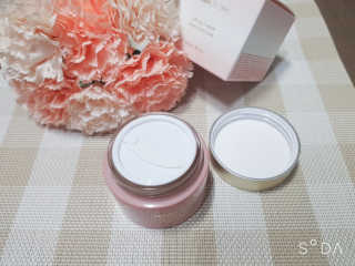 Tween.Ty Skin 트웬티스킨 리프팅 크림 프리미엄 라인 — 5점을 준 리뷰어가 2020년 9월 올린 사용 사진