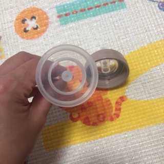 유비맘 샘방지 PPSU 빨대컵_컬러 랜덤 발송 — 5점을 준 리뷰어가 2020년 9월 올린 사용 사진