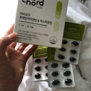 JW중외제약 마이코드 루테인지아잔틴 아스타잔틴 — 4.5점을 준 리뷰어가 2020년 9월 올린 사용 사진