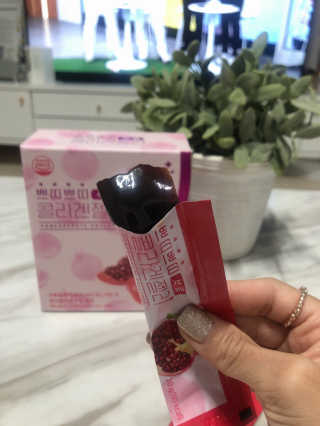 헬스업_쁘띠쁘띠석류콜라겐젤리_20g x 14포 — 3.5점을 준 리뷰어가 2020년 11월 올린 사용 사진