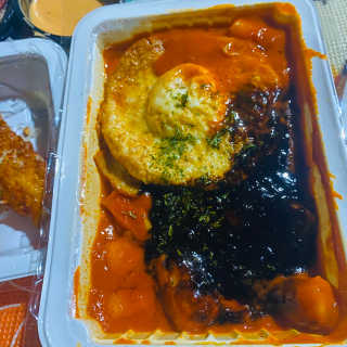 죠스떡볶이 [죠스푸드] 짜빠떡볶이+떡또그+범벅만두 신메뉴 3종 — 2.5점을 준 리뷰어가 2020년 4월 올린 사용 사진
