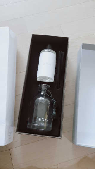 레나스 프리미엄 아로마 디퓨저 200ml  [1SET] — 5점을 준 리뷰어가 2020년 5월 올린 사용 사진
