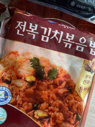 바다는다웰빙이다 전복해물볶음밥/전복김치볶음밥 250g-4봉지 — 5점을 준 리뷰어가 2020년 9월 올린 사용 사진
