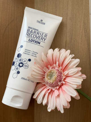 트리티스 [TREATIS] Barrier Recovery Lotion 200ml — 3.5점을 준 리뷰어가 2020년 11월 올린 사용 사진