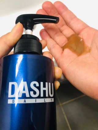 다슈코리아 다슈 데일리 단백질 한방 두피 골드 샴푸 500ml — 5점을 준 리뷰어가 2020년 7월 올린 사용 사진