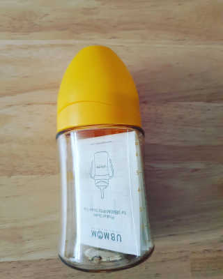 유비맘 PPSU 젖병 노꼭지_200ml_컬러 랜덤 발송 — 5점을 준 리뷰어가 2020년 6월 올린 사용 사진