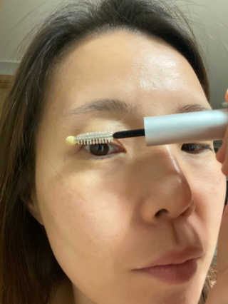 닥터존스킨 눈썹자라 — 3.5점을 준 리뷰어가 2020년 8월 올린 사용 사진