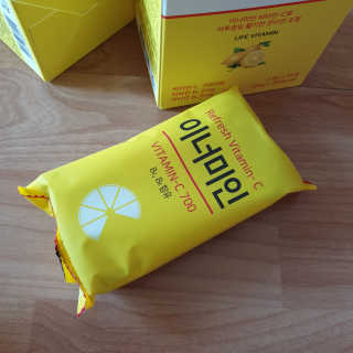 이너미인 VITAMIN-C 700 — 5점을 준 리뷰어가 2020년 8월 올린 사용 사진