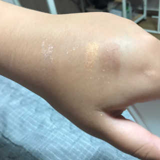 [블랙루즈] 크리스탈 하트 락 섀도우 4종 중 택1 — 5점을 준 리뷰어가 2020년 9월 올린 사용 사진