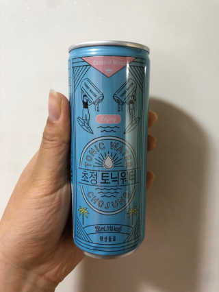 일화 소주와환상궁합 세계 3대 광천수로만든 초정토닉워터 — 4.5점을 준 리뷰어가 2020년 5월 올린 사용 사진