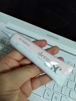 derma SC-Gel 더마에스씨 겔 20g — 5점을 준 리뷰어가 2020년 5월 올린 사용 사진