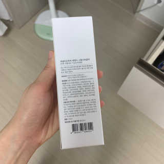 어글리프루프 에센스 스탑디어글리 레드모먼트 에센스 120ml — 5점을 준 리뷰어가 2020년 8월 올린 사용 사진