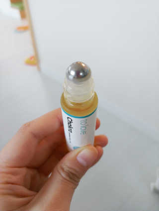 무니스튜디오 차크라 아로마 롤온 7종 10ml — 5점을 준 리뷰어가 2020년 5월 올린 사용 사진