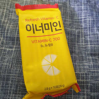이너미인 VITAMIN-C 700 — 5점을 준 리뷰어가 2020년 8월 올린 사용 사진