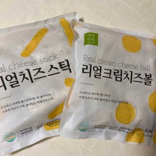 가치식탁 리얼치즈스틱, 리얼크림치즈볼 — 5점을 준 리뷰어가 2020년 8월 올린 사용 사진