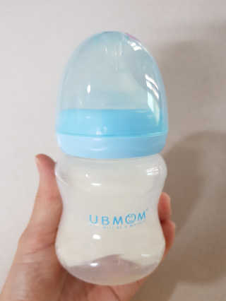 유비맘 신생아젖병 120ml 트리플팩_ 젖꼭지 포함 — 5점을 준 리뷰어가 2020년 6월 올린 사용 사진